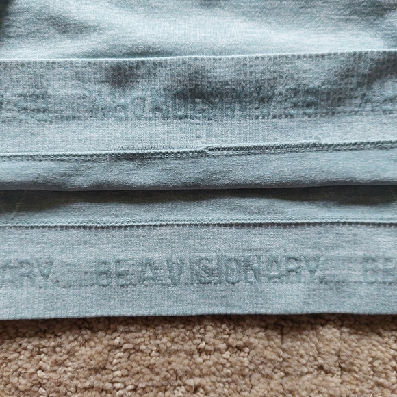 Gymshark Workout Top - Picture 11 of 11